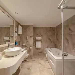 Hotel Senior Suite